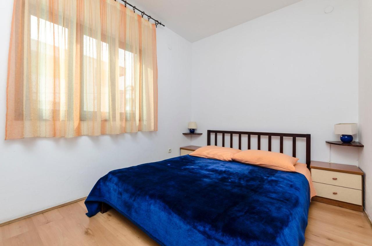Apartments Katja Трогир Екстериор снимка