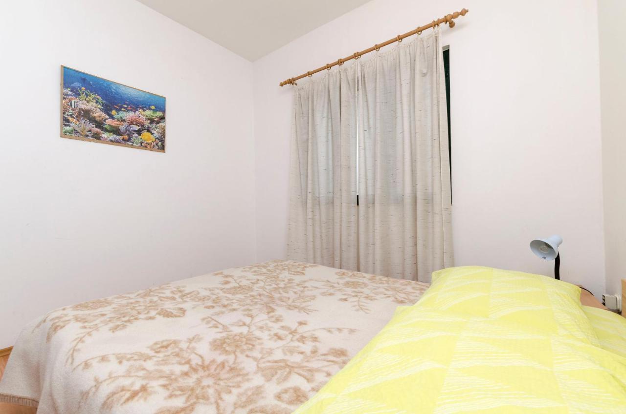 Apartments Katja Трогир Екстериор снимка